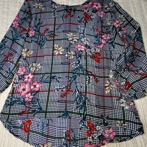 Jon & Anna Plaid Shell top size Med.